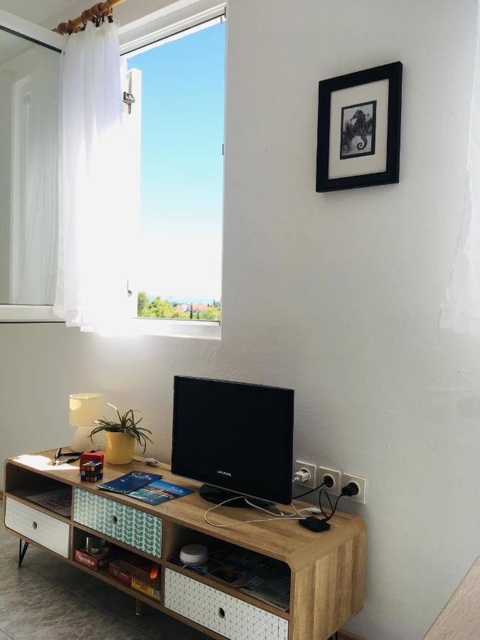 Solenta - Sunny & Bright Apartment Near Beach W Self Checkin Nečujam Exterior foto