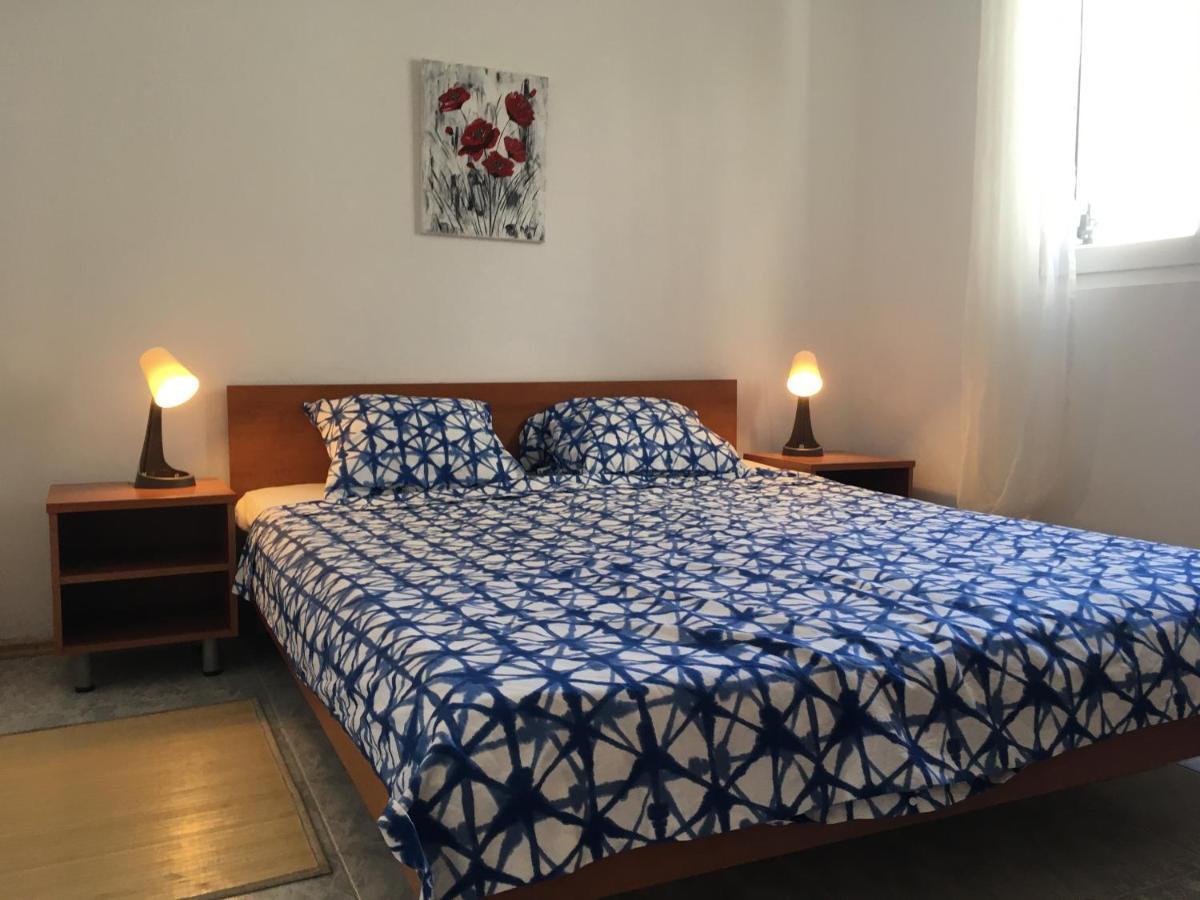 Solenta - Sunny & Bright Apartment Near Beach W Self Checkin Nečujam Exterior foto